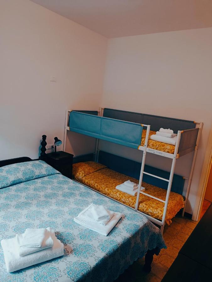 Terrace & Parking - Holiday Home Near Fegina Beach Monterosso al Mare Exterior foto